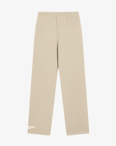 Back view: Deep pleated pockets on straight-leg terries